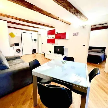 Centro - Mole Piazza Vittorio *